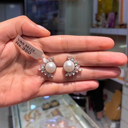 Zircon studs 72983