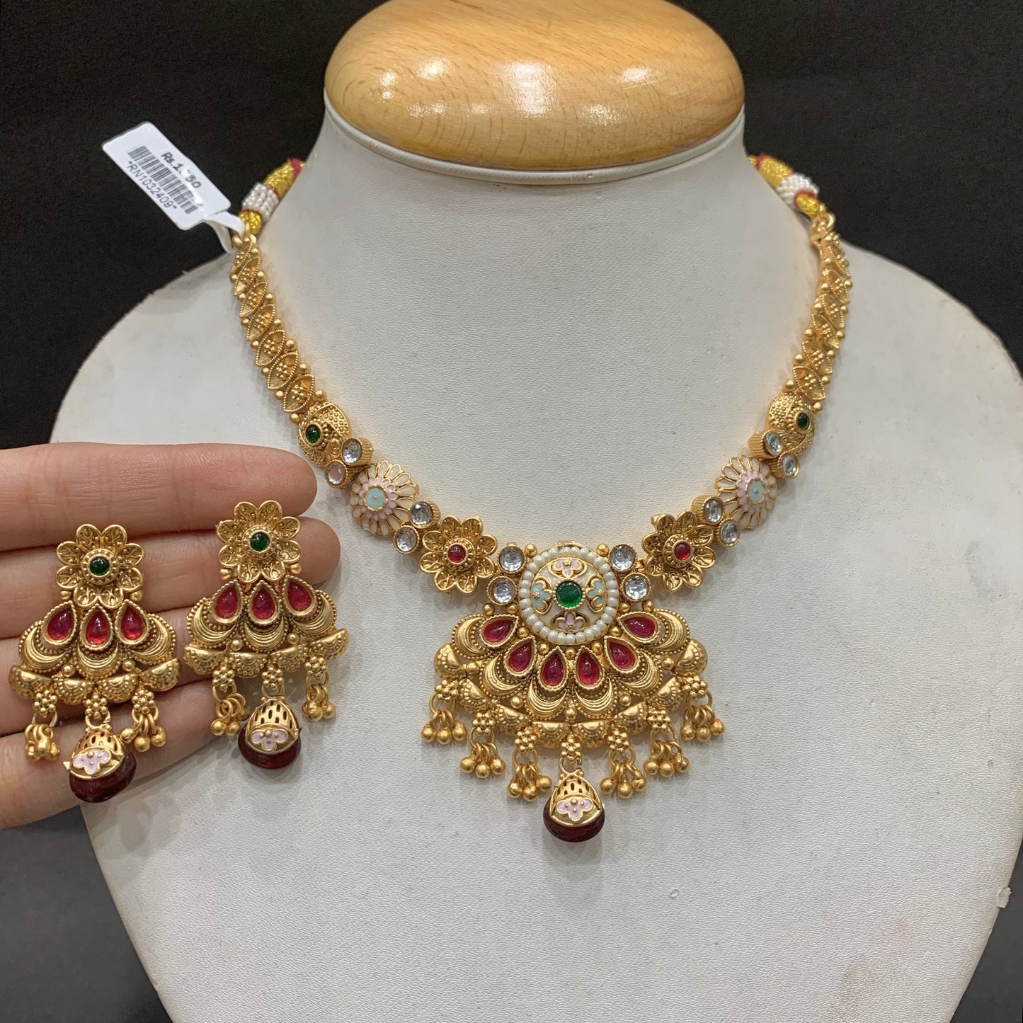 Antique Necklace sets 479743