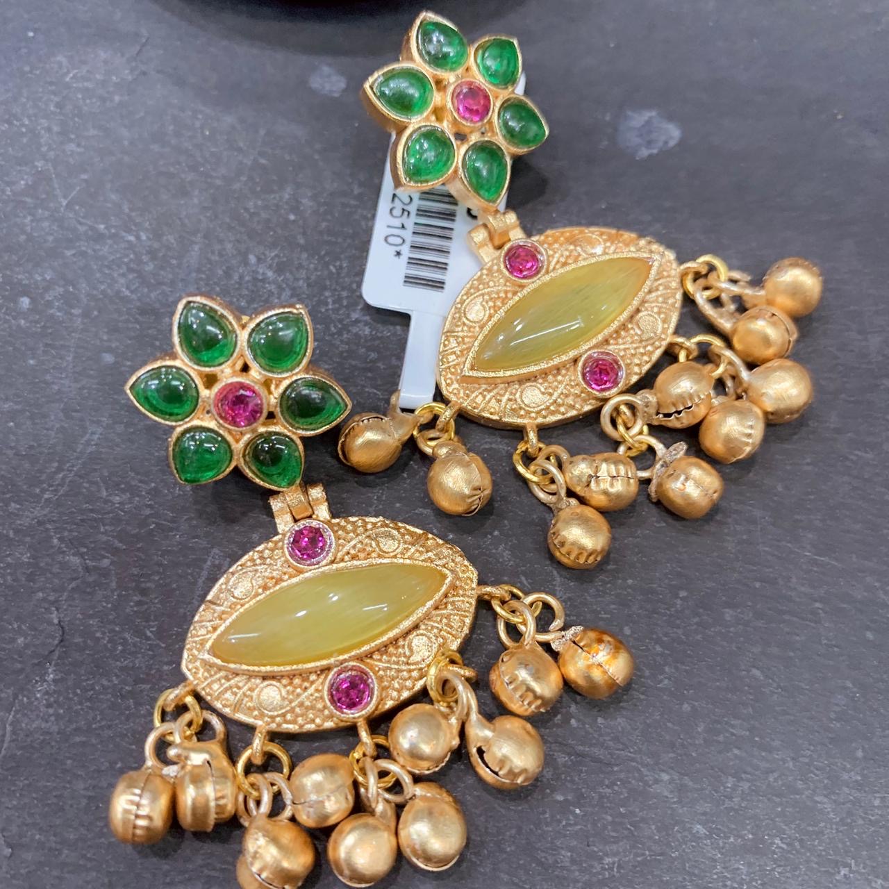 Antique earrings 2630