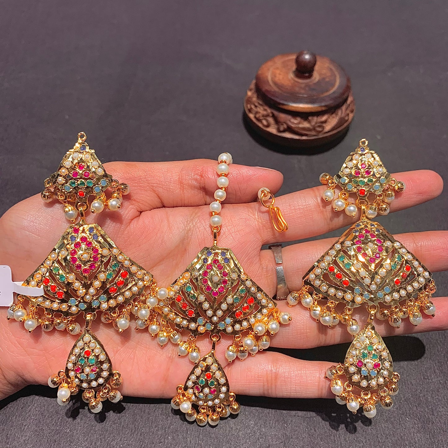 Jadau Earrings 42536636