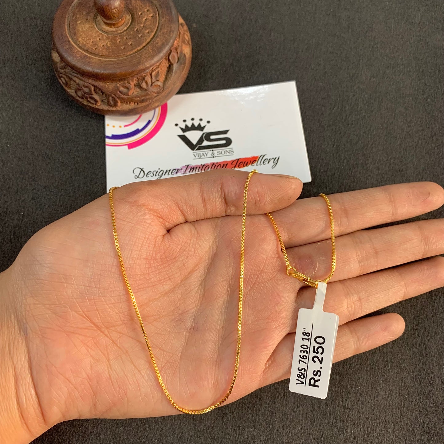 Golden Chain 4545654
