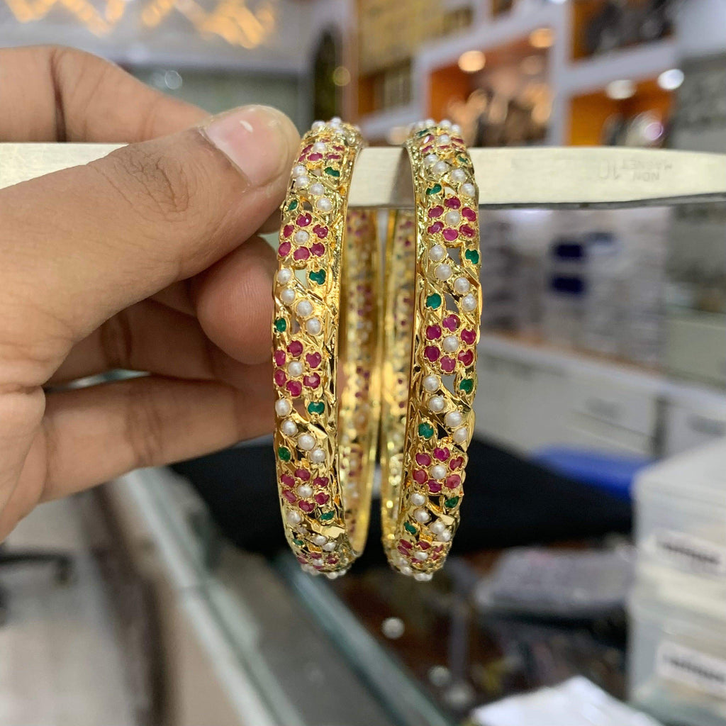 Traditional Jadau Bangle With White Pearls