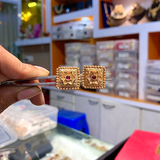 Antique Earrings 444555