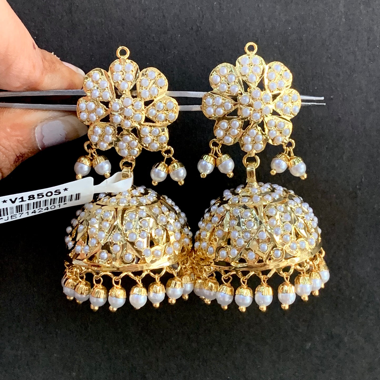 Jadau Earrings 676467