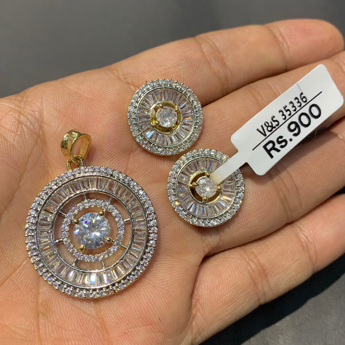 Zircon Pendant set 44245