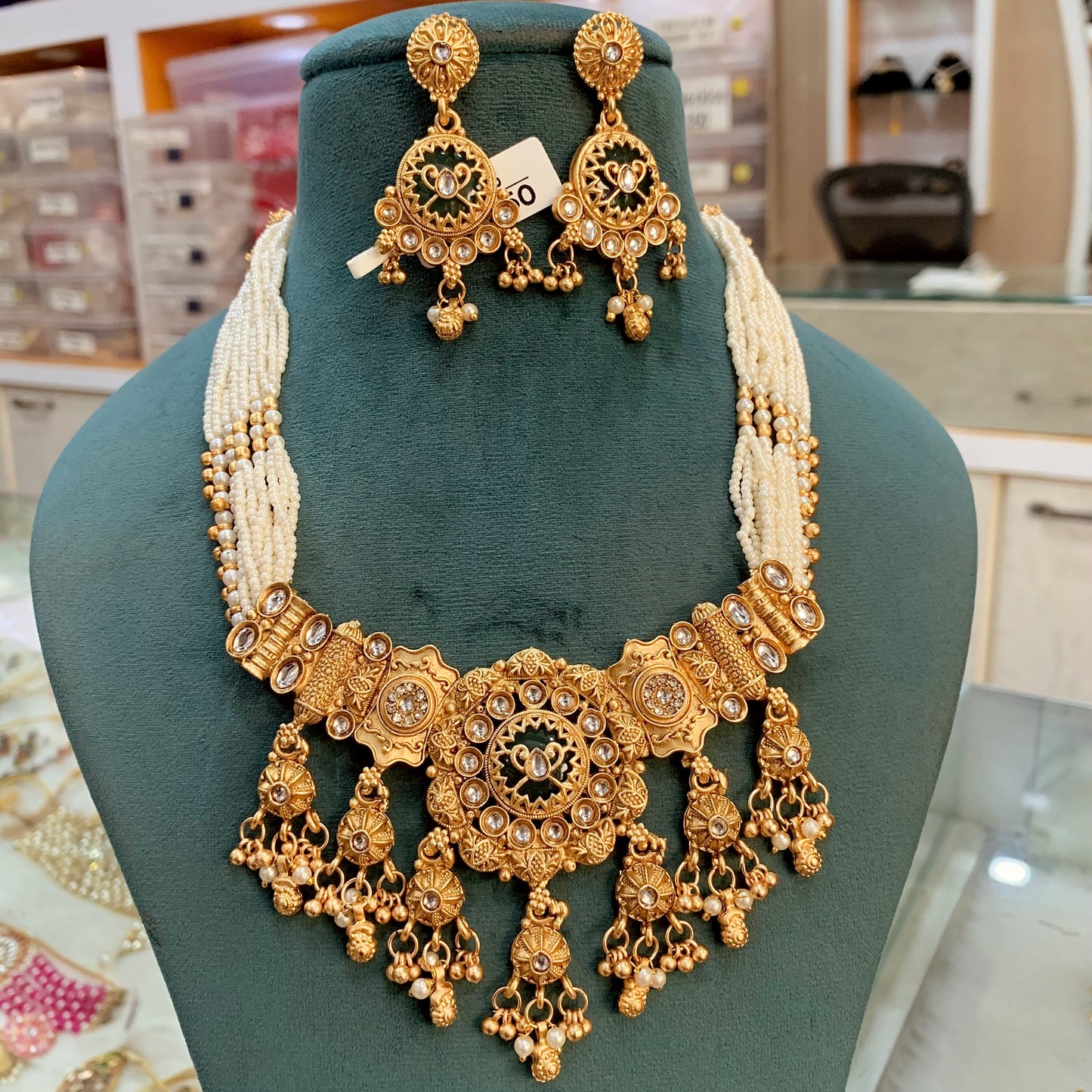 Antique Necklace Set 37535