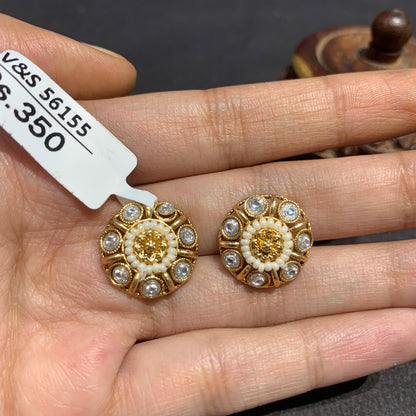 Antique Earrings 5734515