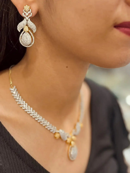 Diamond necklace set 24678