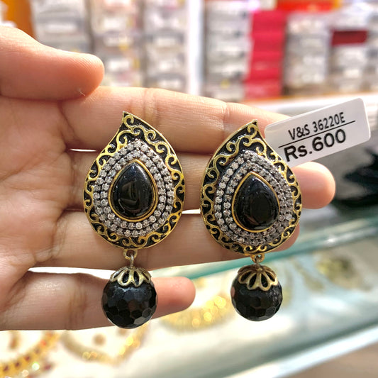 Zircon Earrings 232556