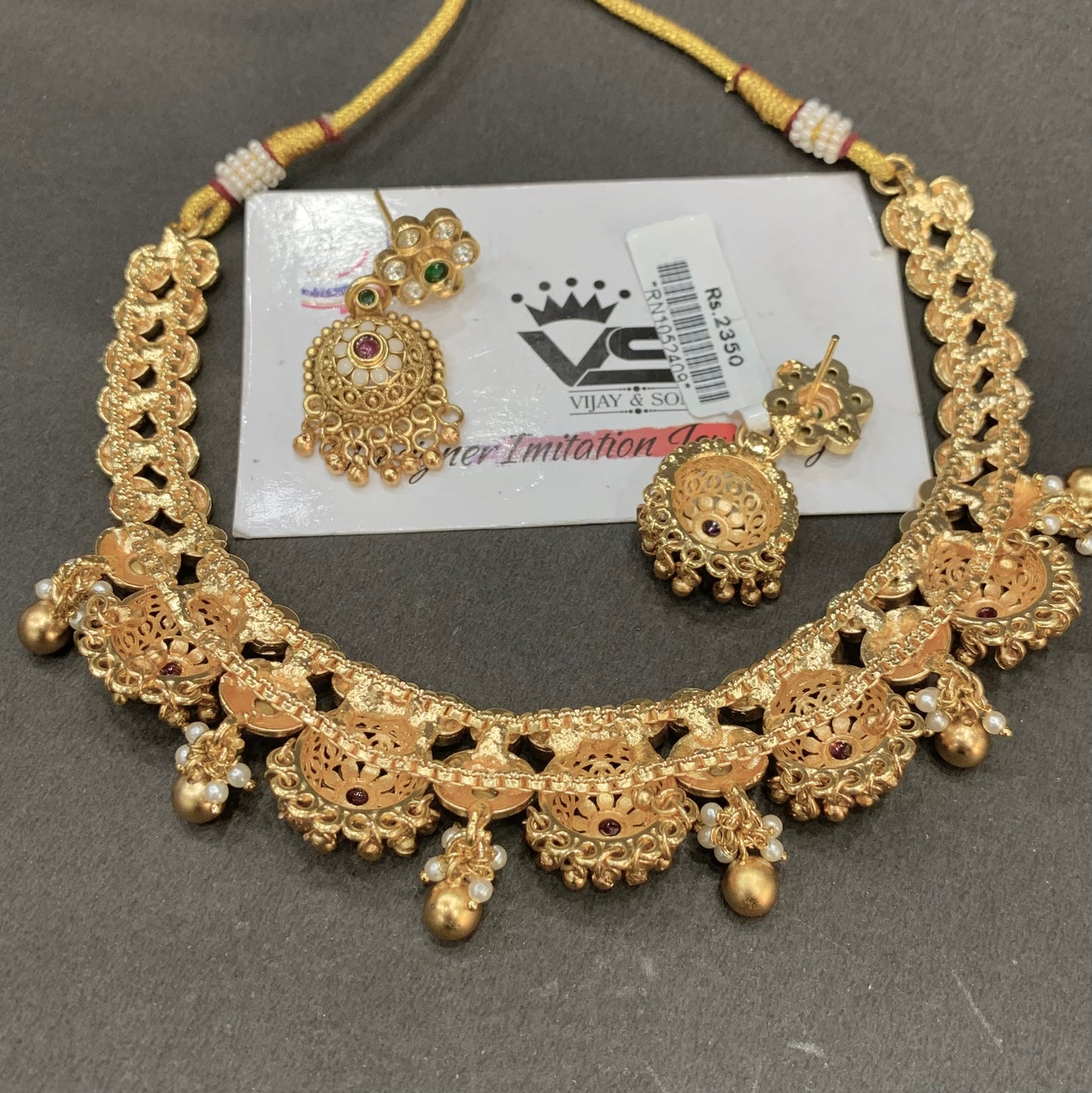 Antique Necklace Sets 5675466