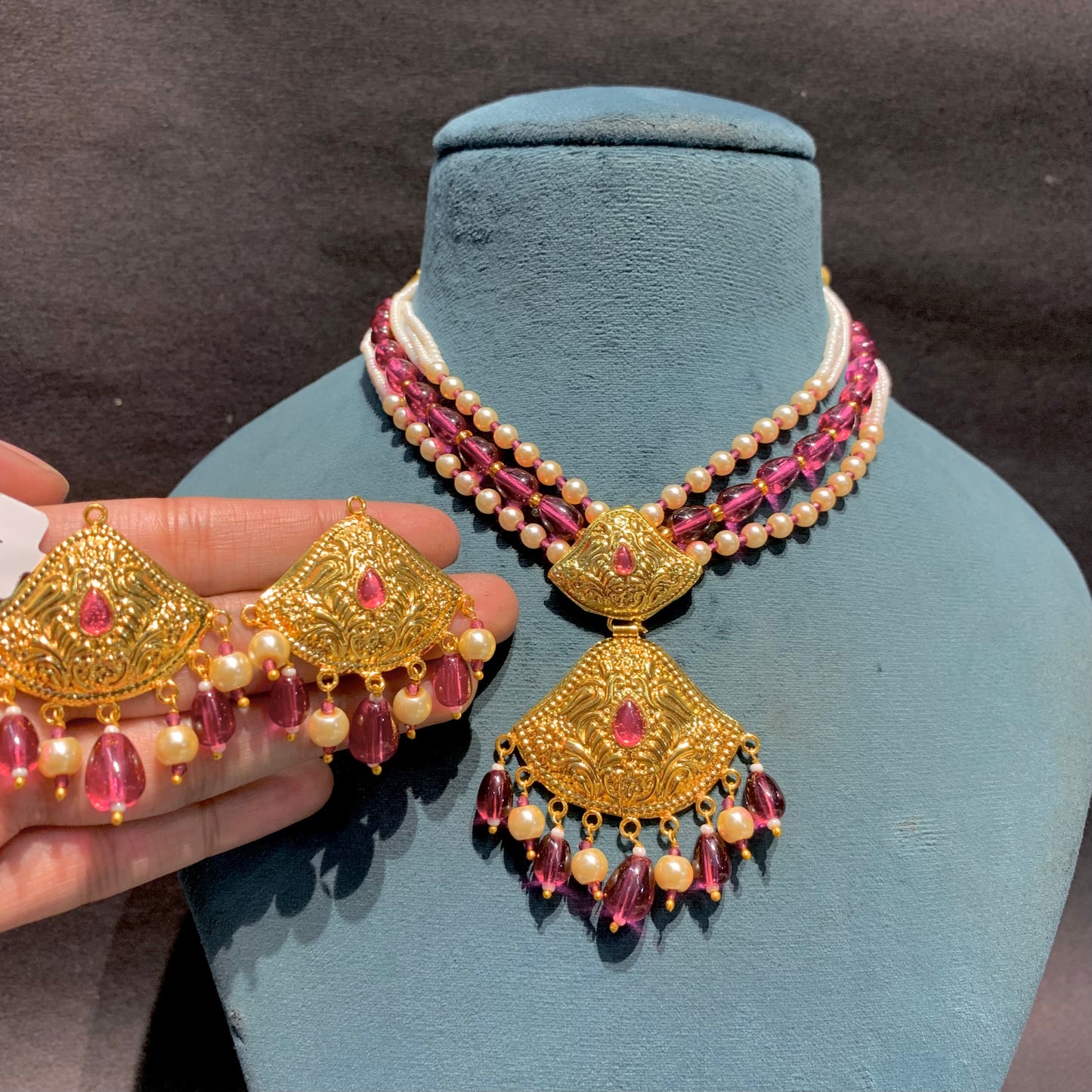 Gold Forming Necklace Set 514665