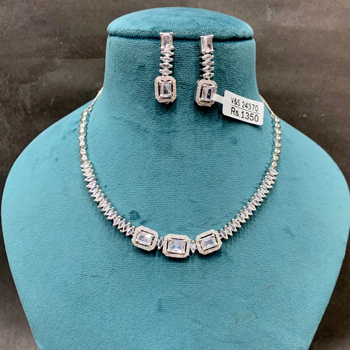 Zircon Necklace Set 0643