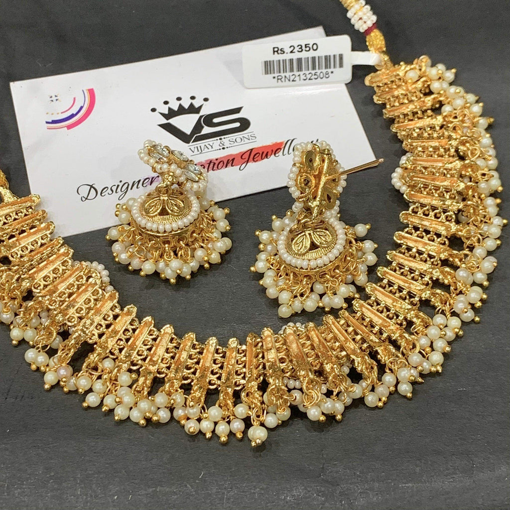 Antique necklace set 3334