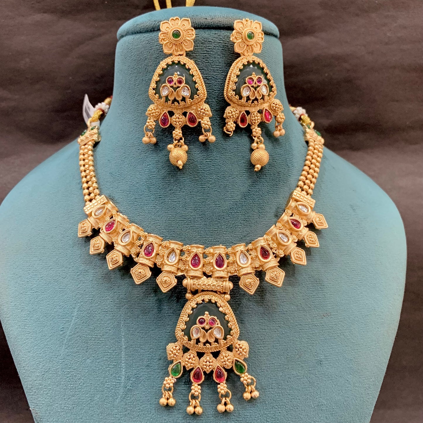 Antique Necklace Set 0850