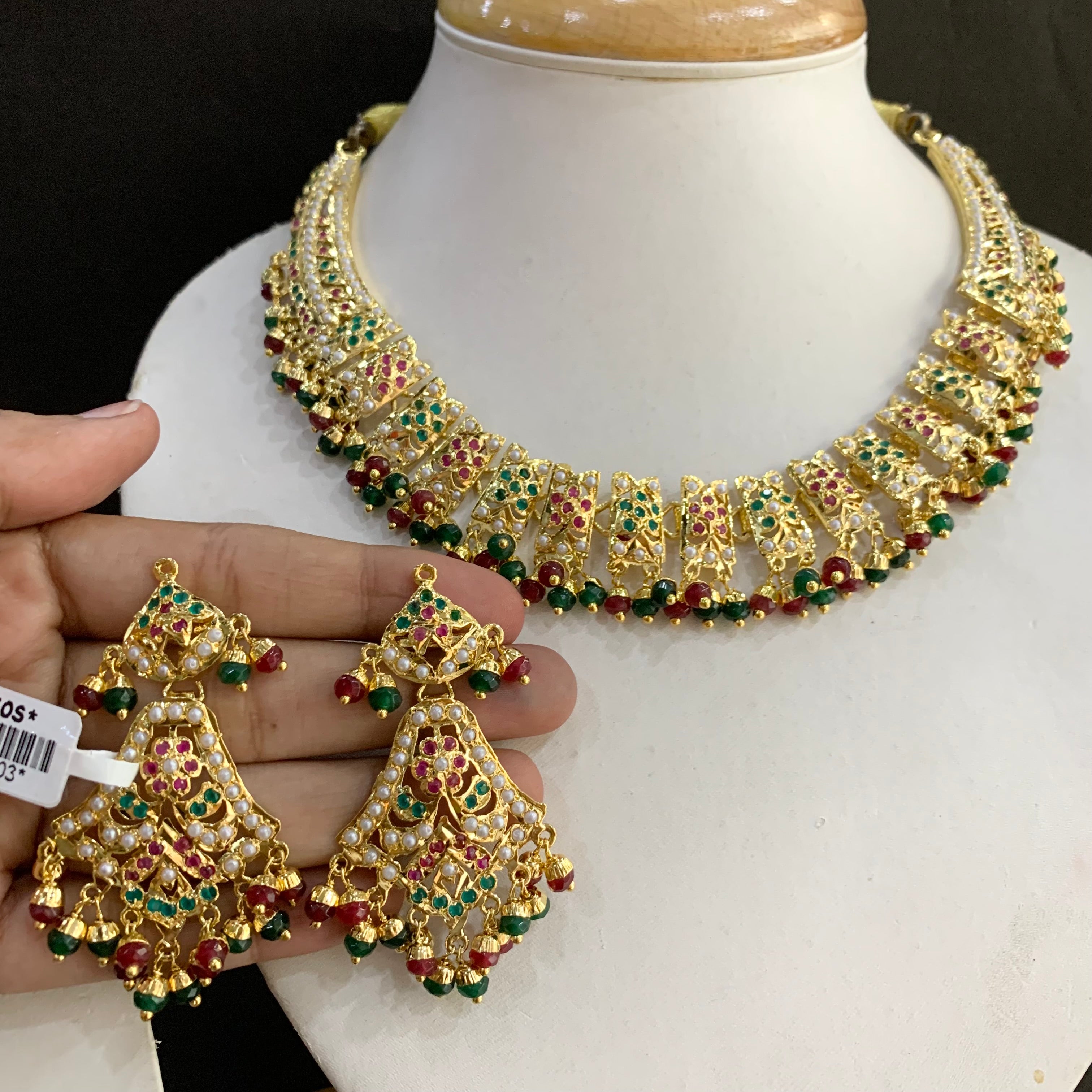 Jadau online necklace