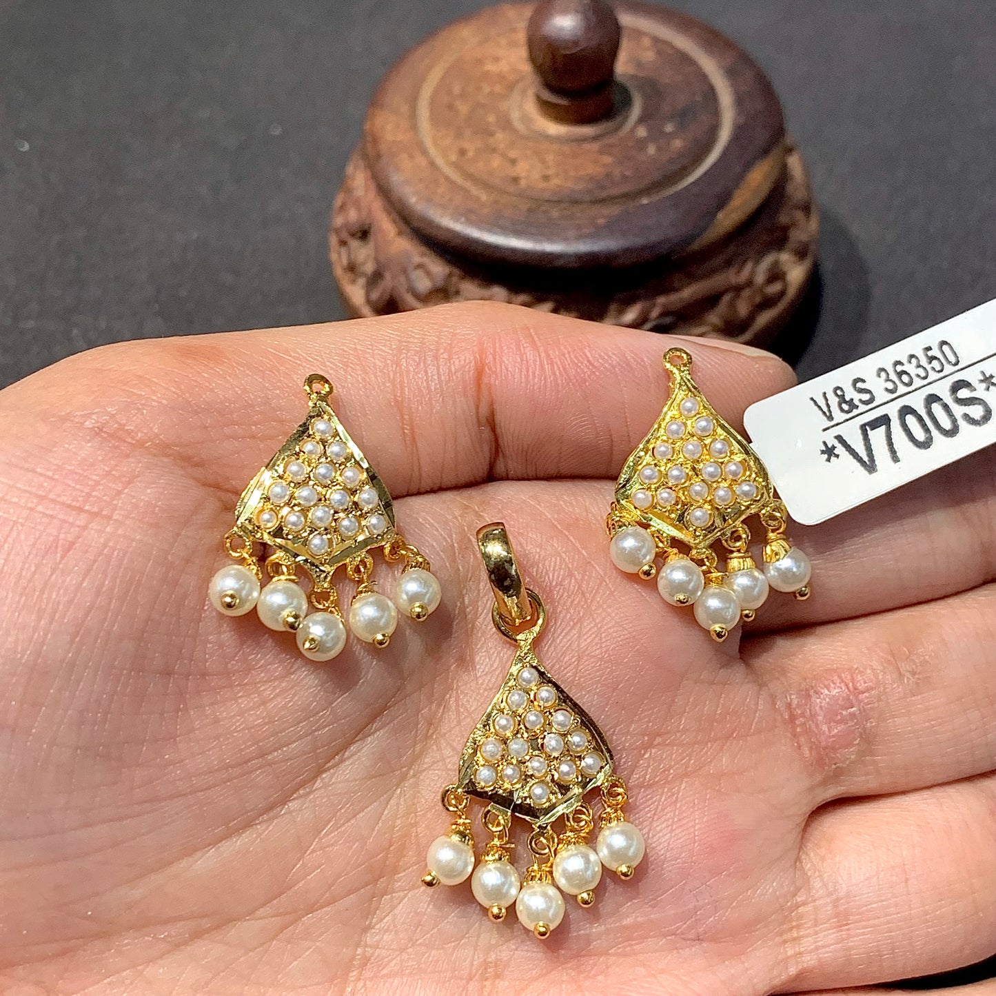 Jadau Pendant Set 366655
