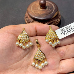 Jadau Pendant Sets
