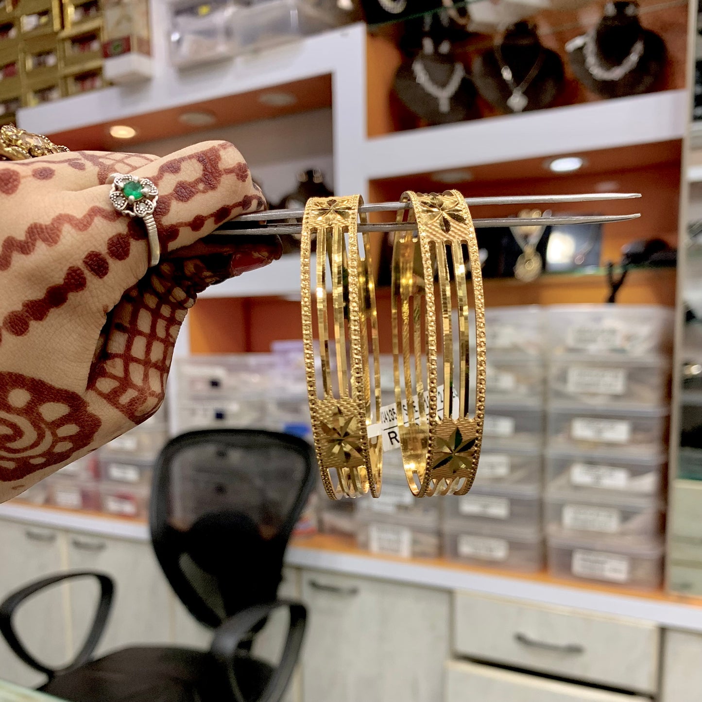 Gold plated bangles 677666