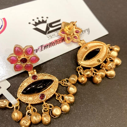 Antique earrings 2630