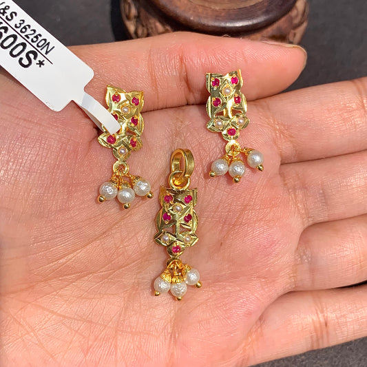 Jadau Pendant Set 4546665