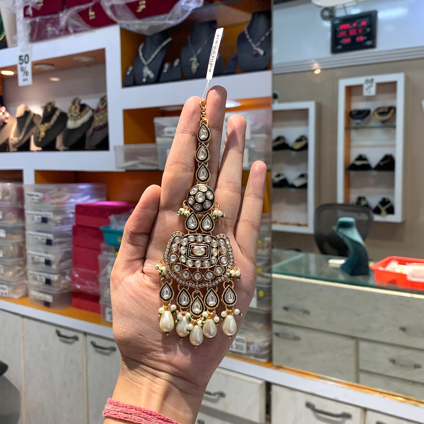 Kundan Maang Tikka 46666665