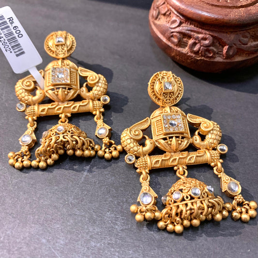 Antique Earrings 4346557