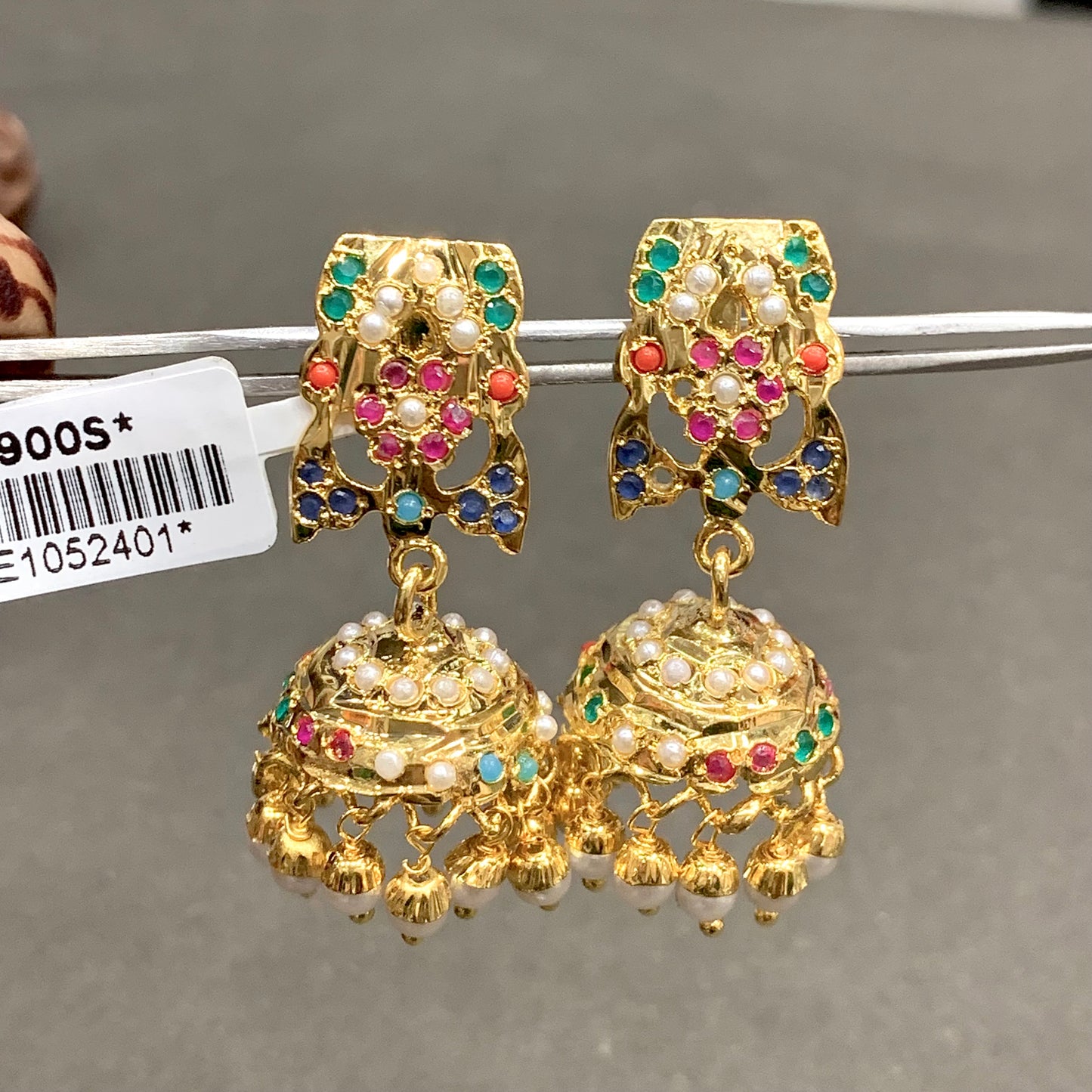 Jadau Earrings 5785588