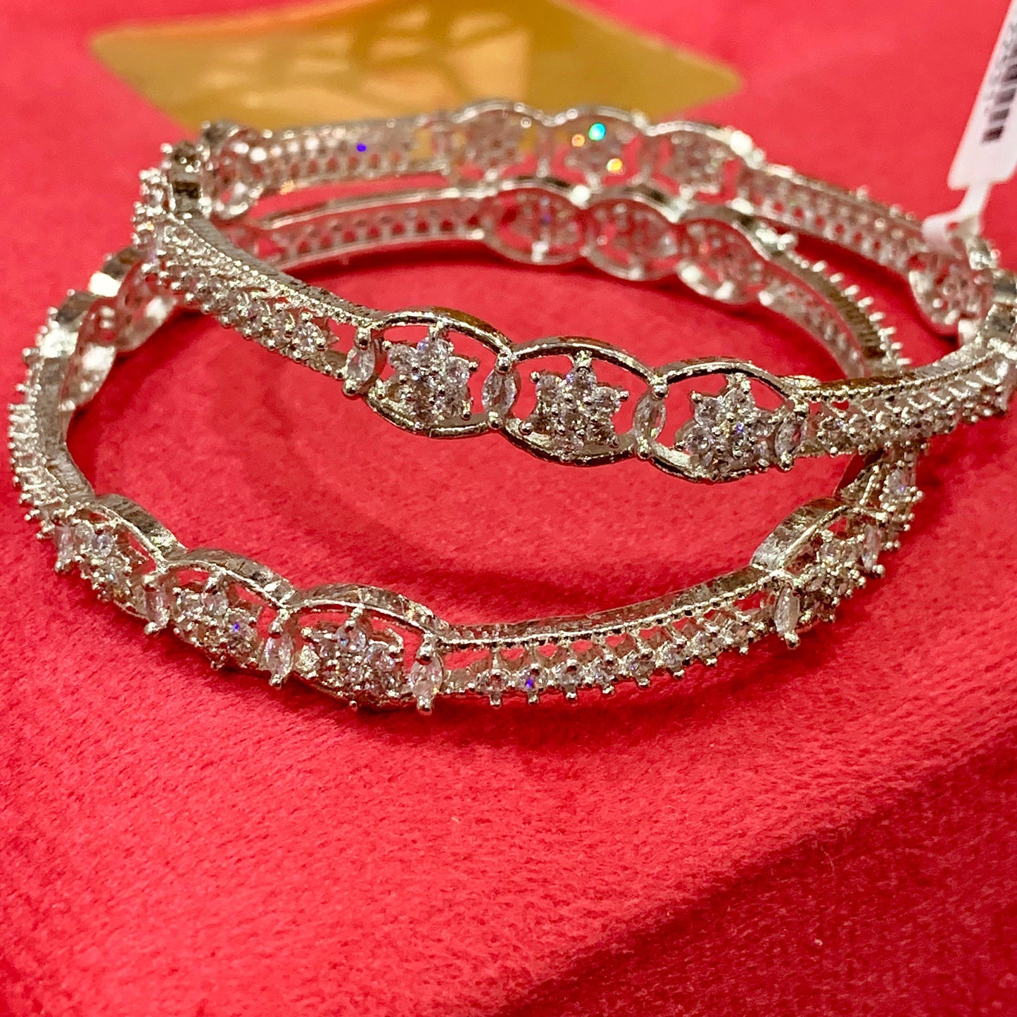 Zircon Bangles 566554