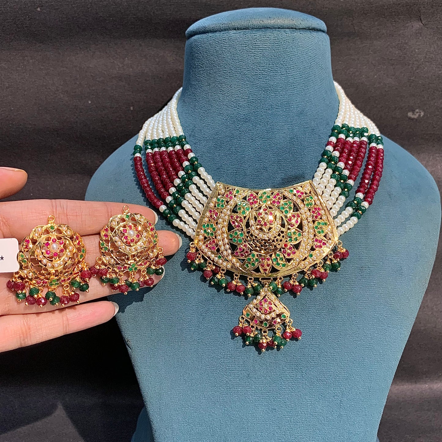 Jadau Necklaces Set 63746