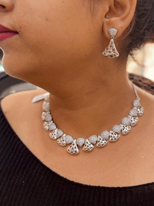 Diamond Necklace Set 46645