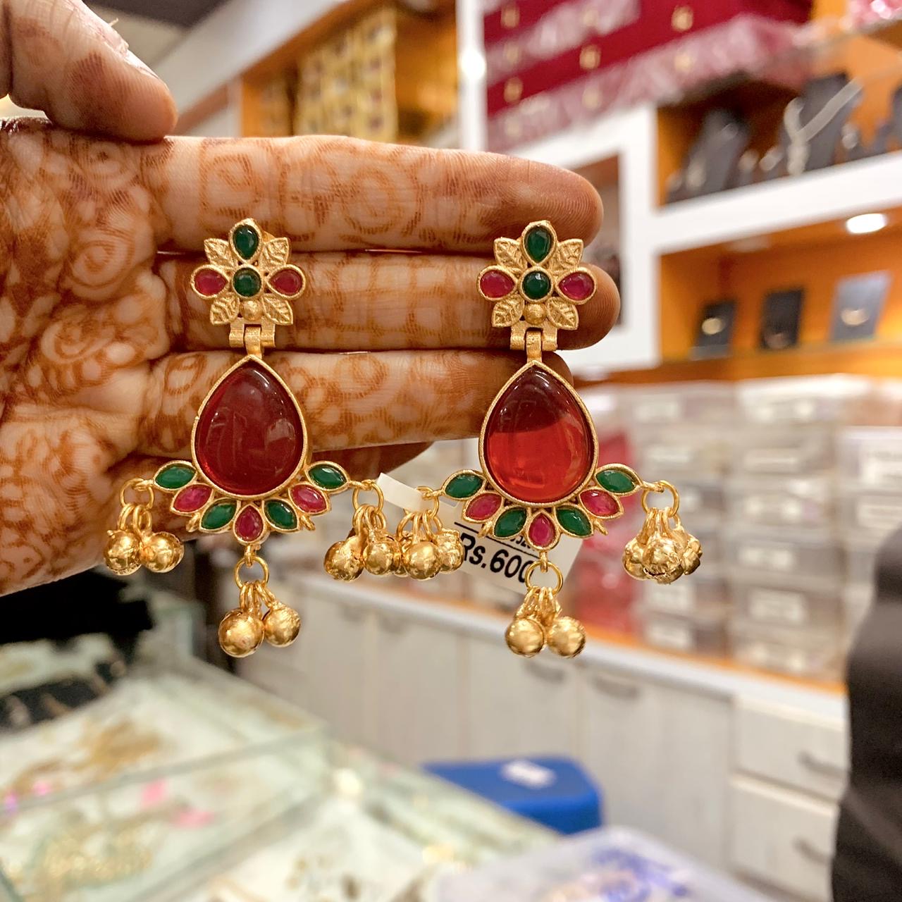 Antique earrings 8373