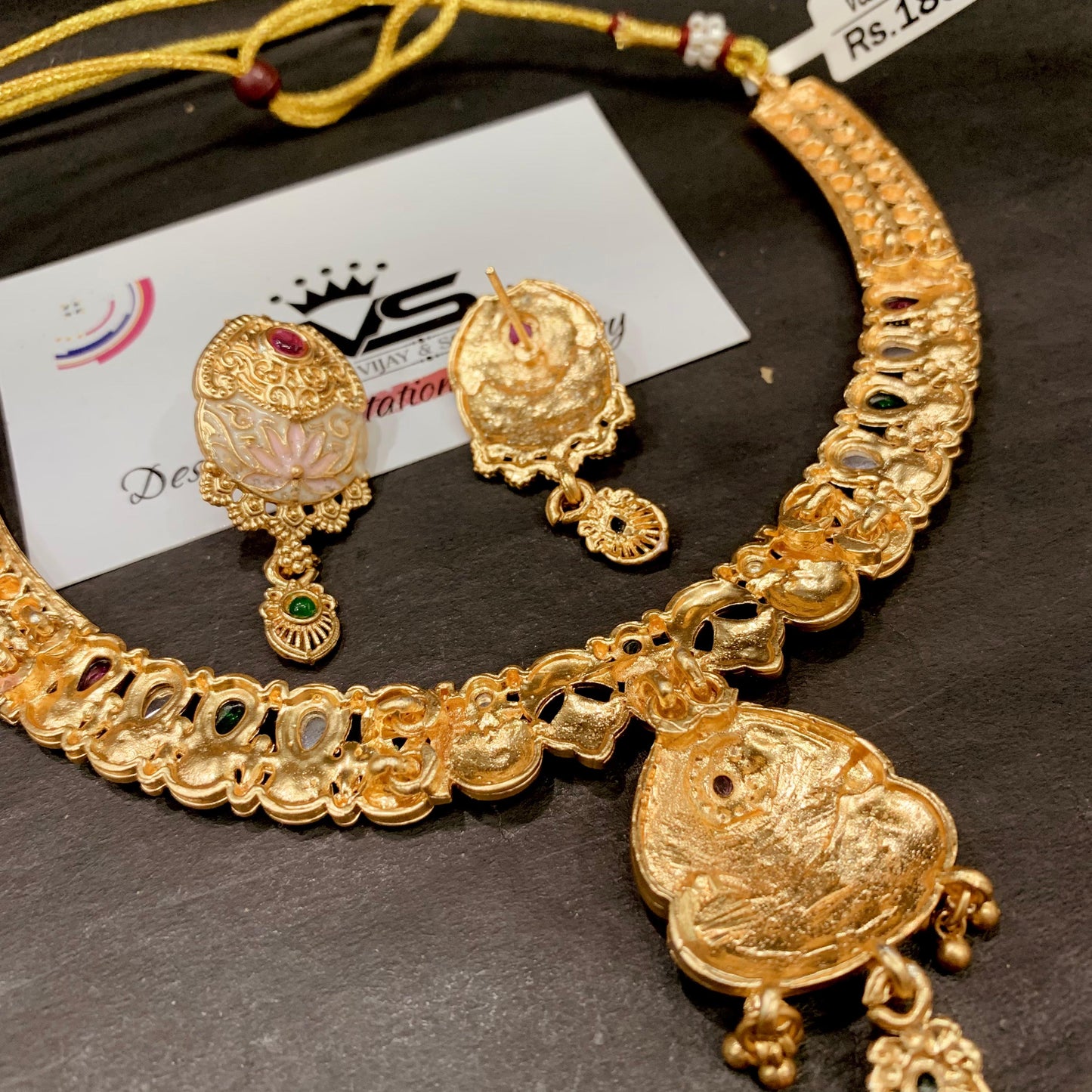 Antique Necklace Set 0272