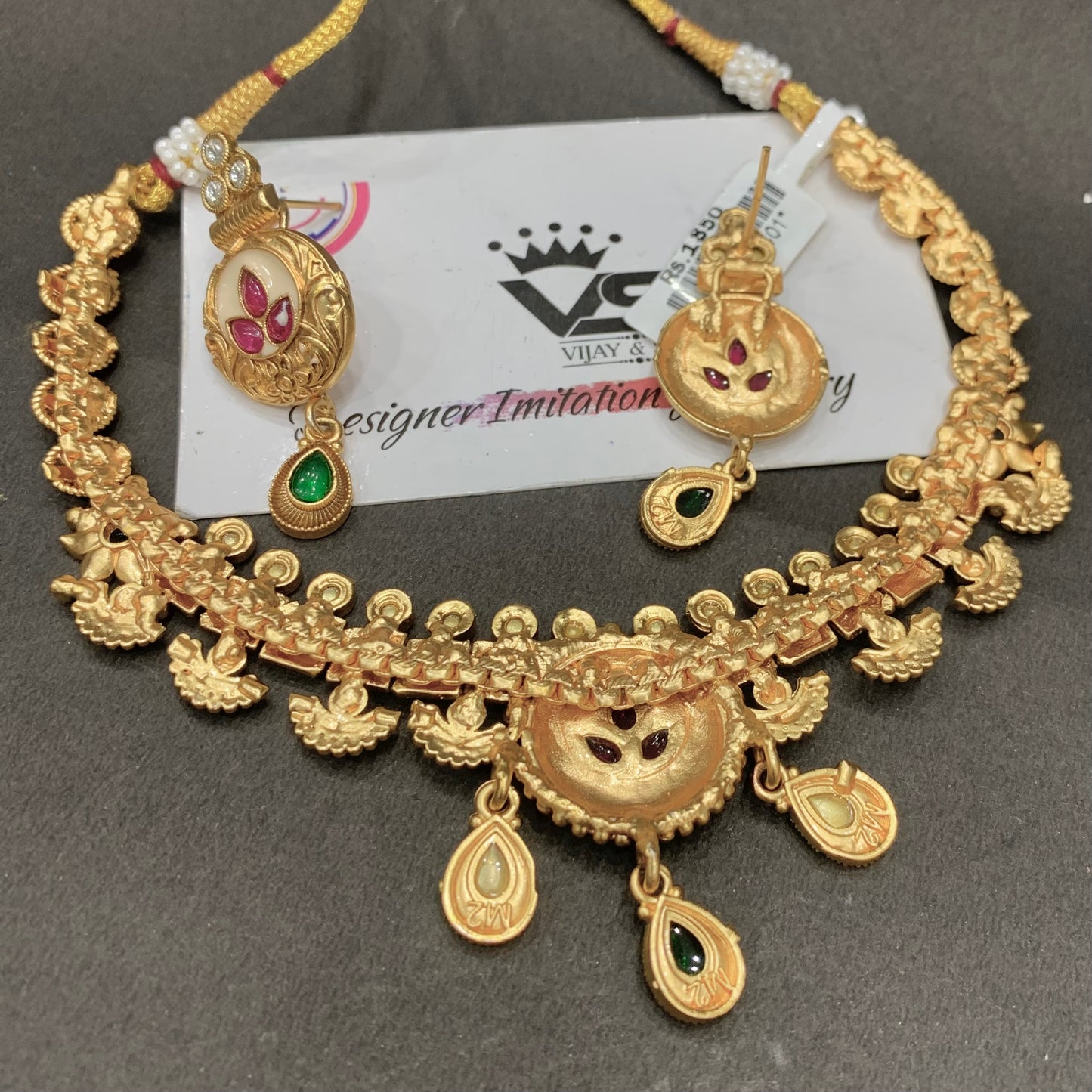 Antique Necklace Sets 5626355