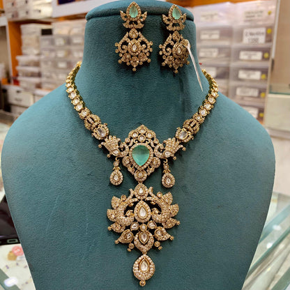 Kundan Necklace Set 33111