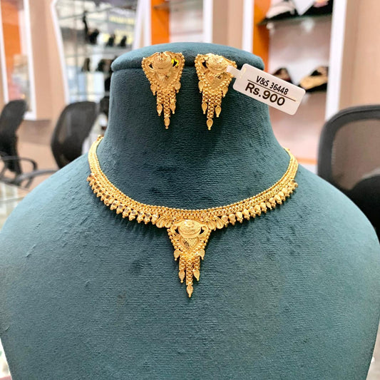 Gold Forming Necklace Set 545636