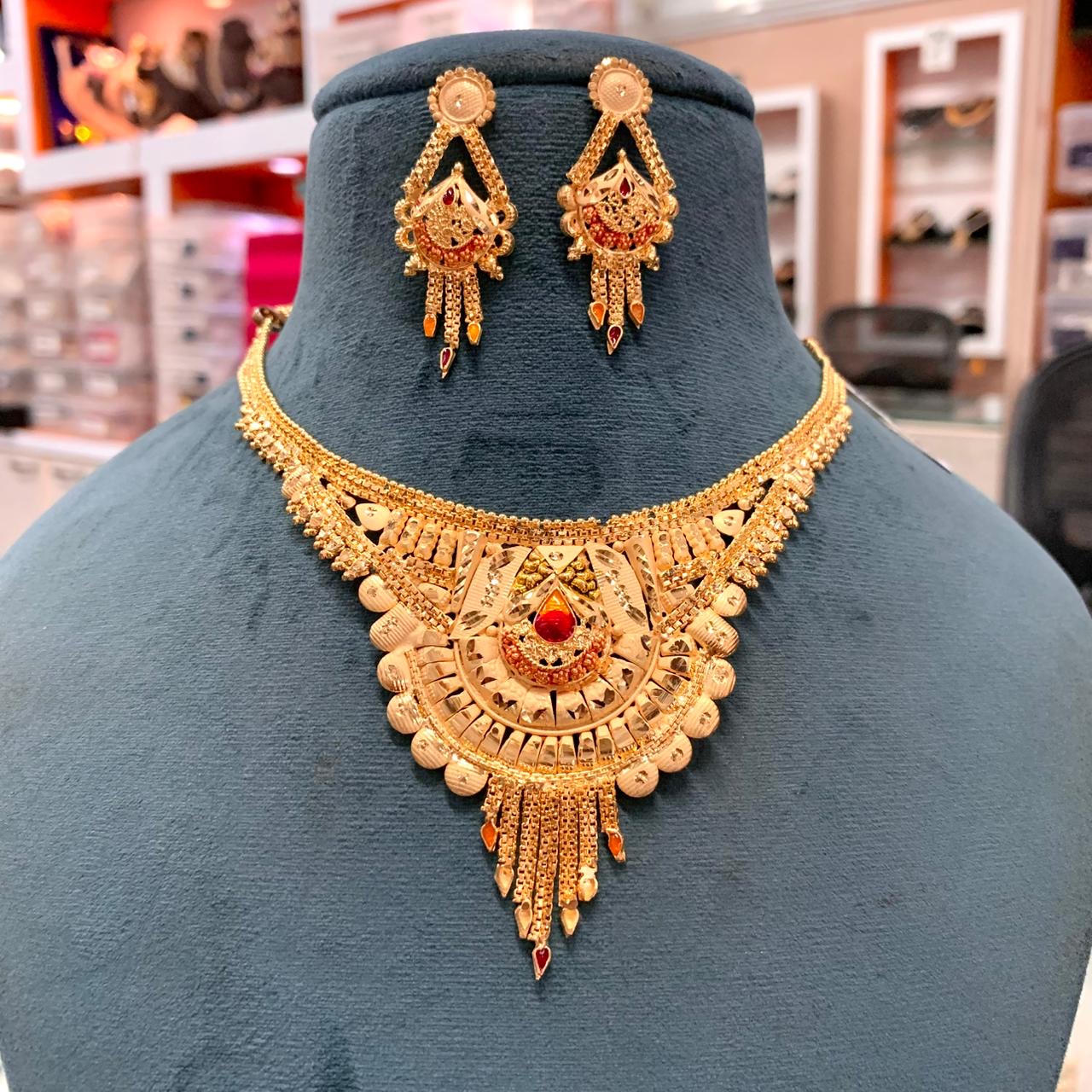 Gold Forming Necklace Set 546755