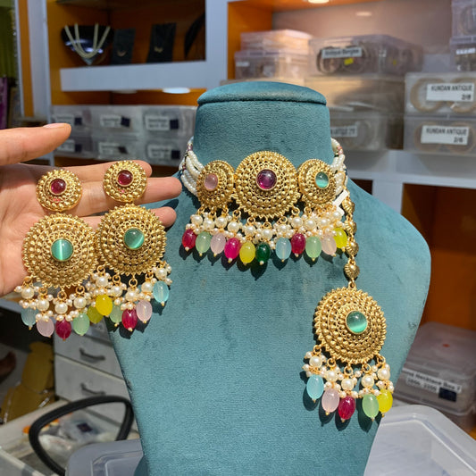 Antique Necklace Set 3676677