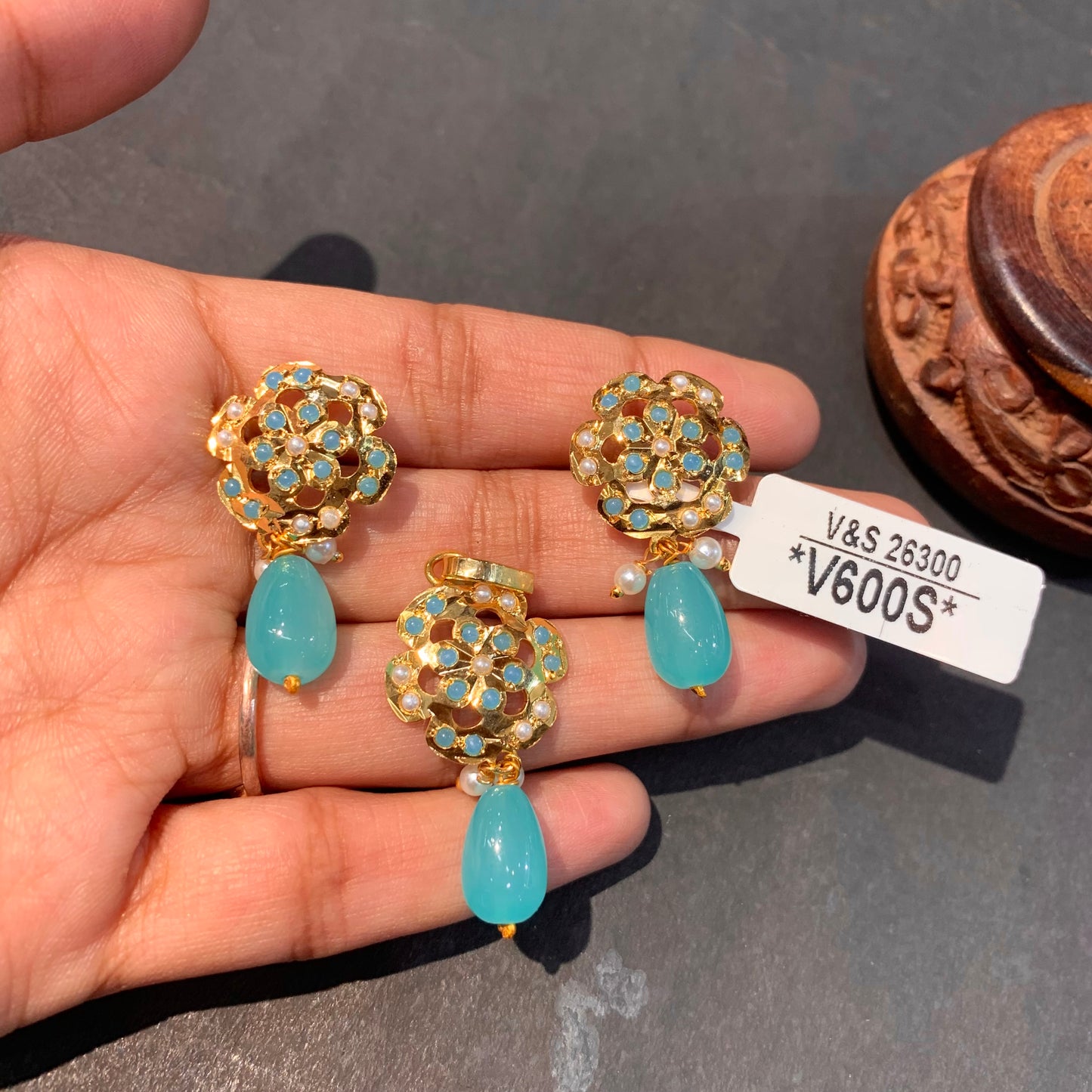 Jadau Pendant Set 635566