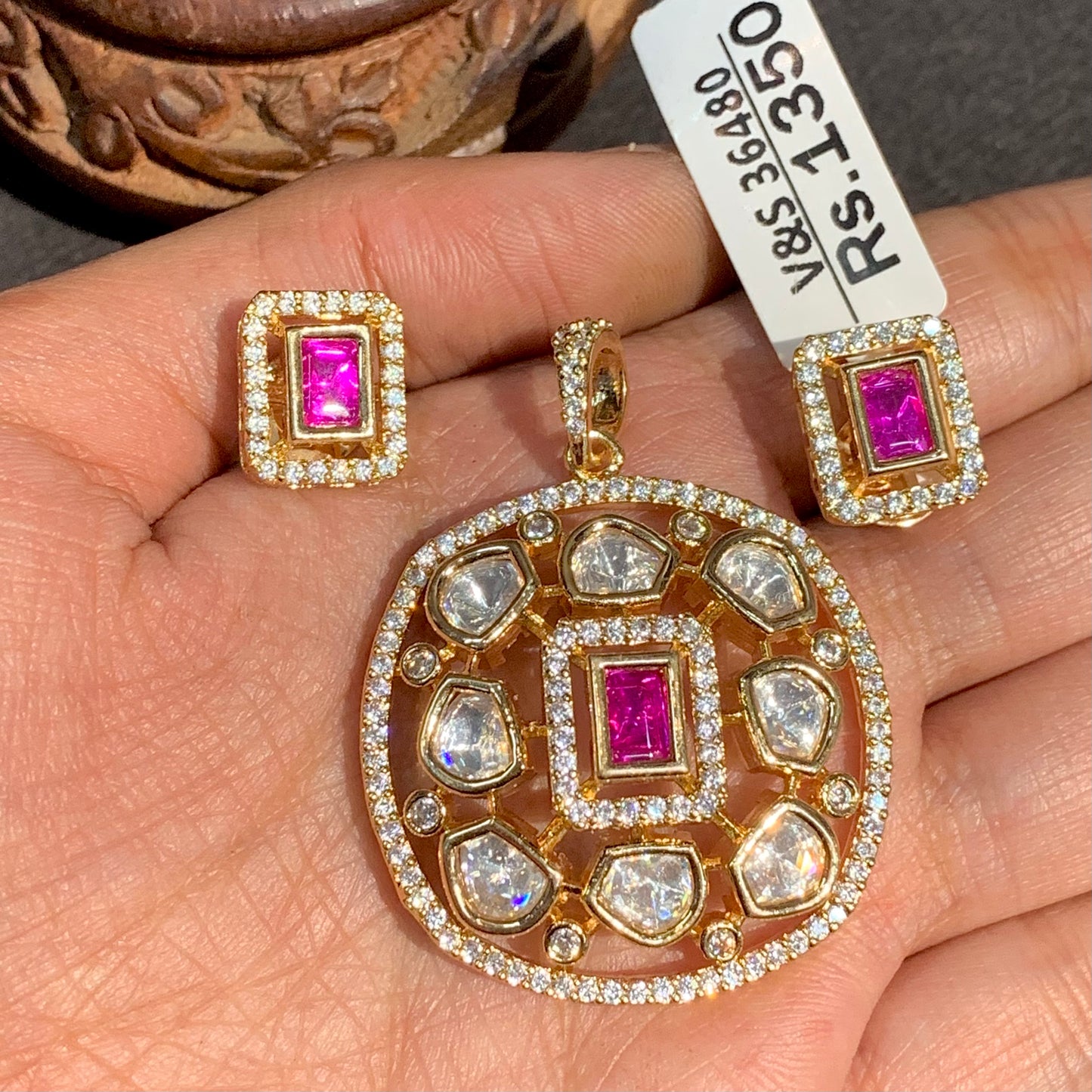 Kundan Pendant Set 738376