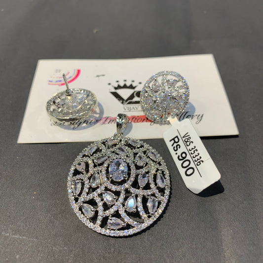 Zircon Pendant set 45642