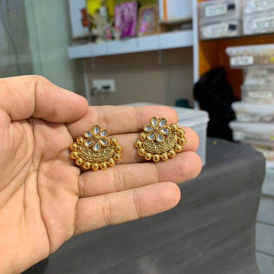 Antique studs 39953