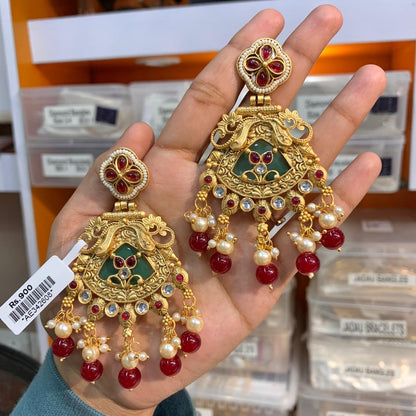 Antique Earrings 4666545
