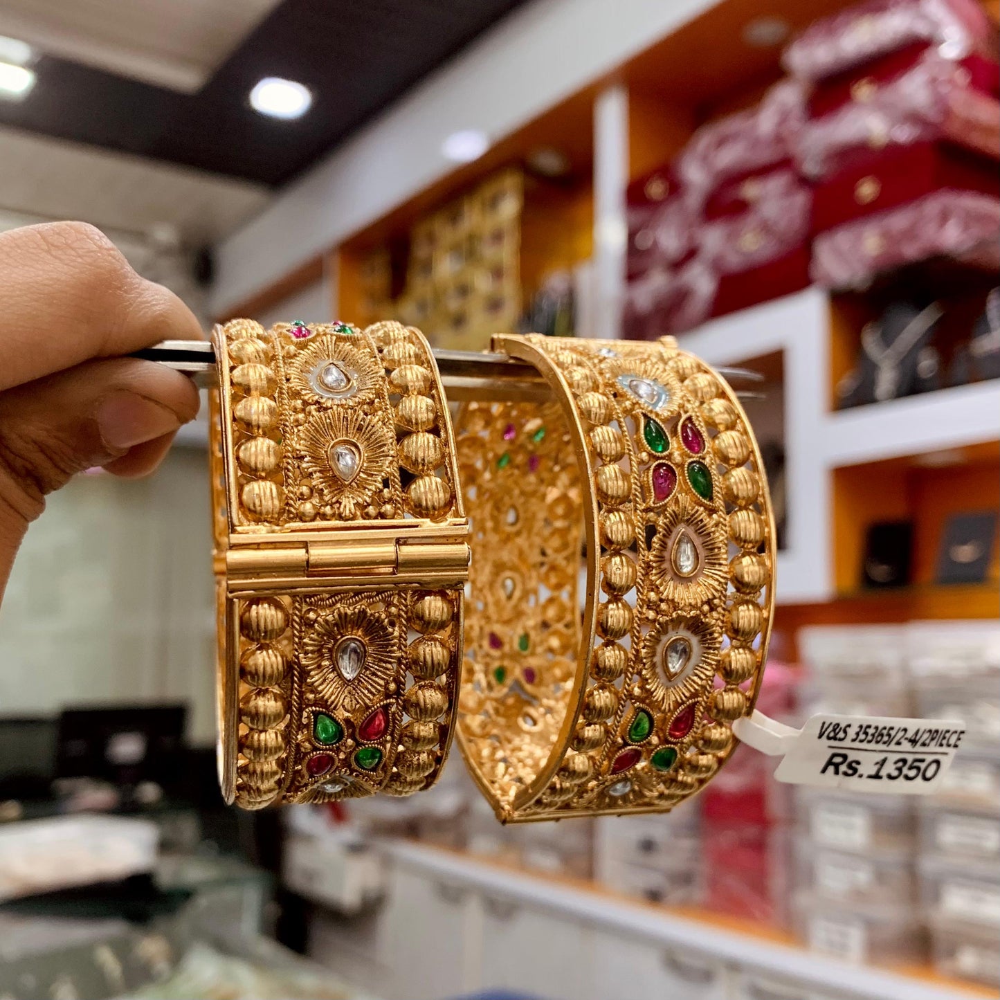 Antique Bangles 526366