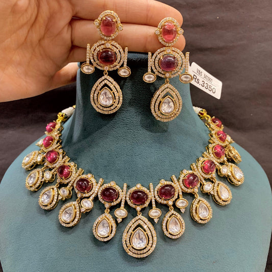 Kundan Necklace Set 83839
