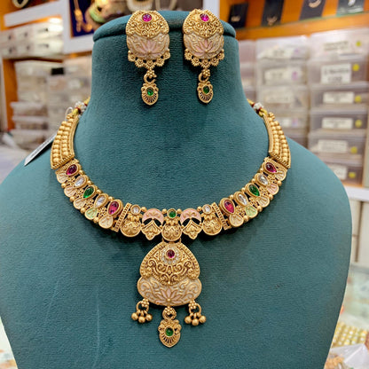 Antique Necklace Set 0272