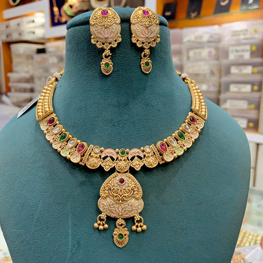 Antique Necklace Set 0272