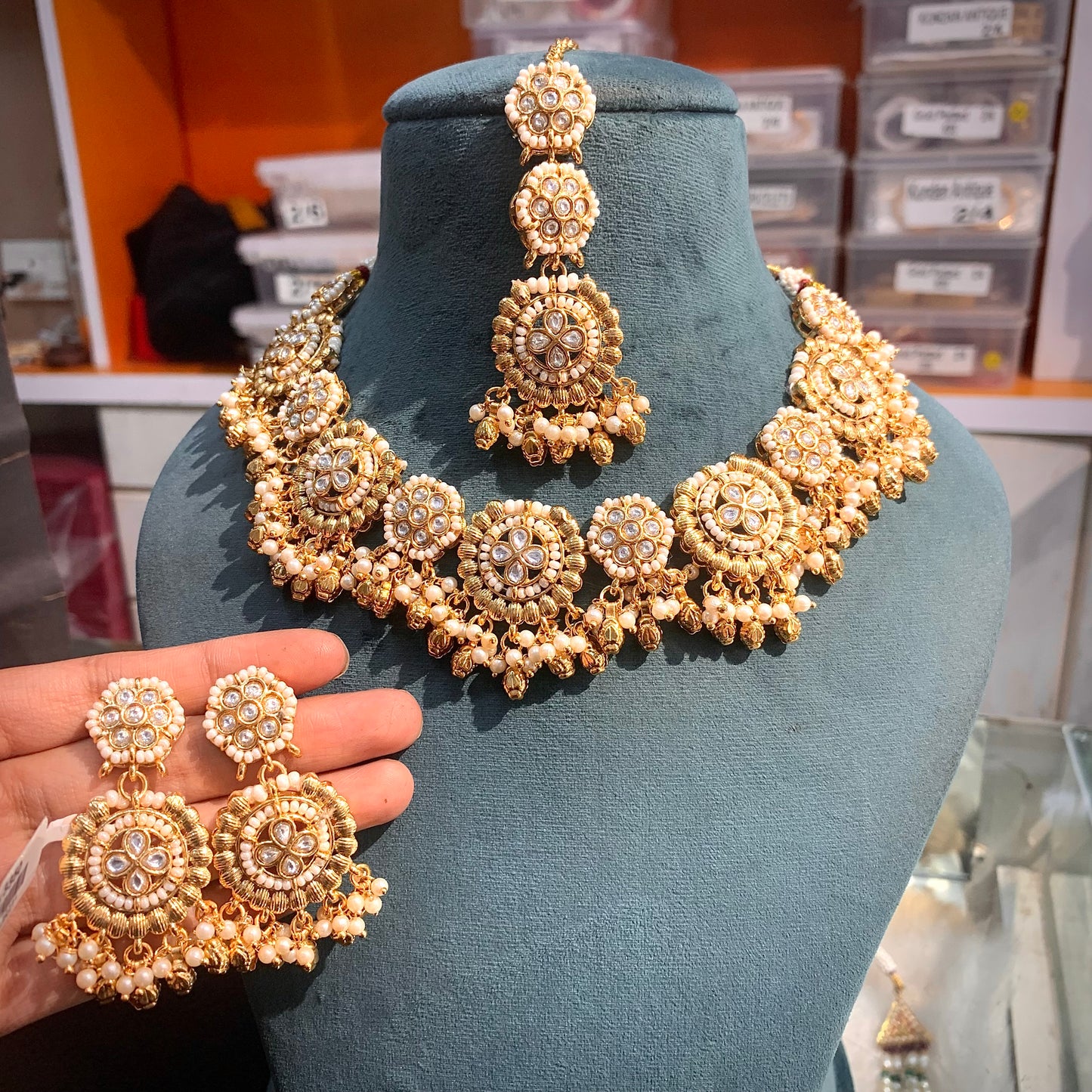 Kundan Necklace Set 962693