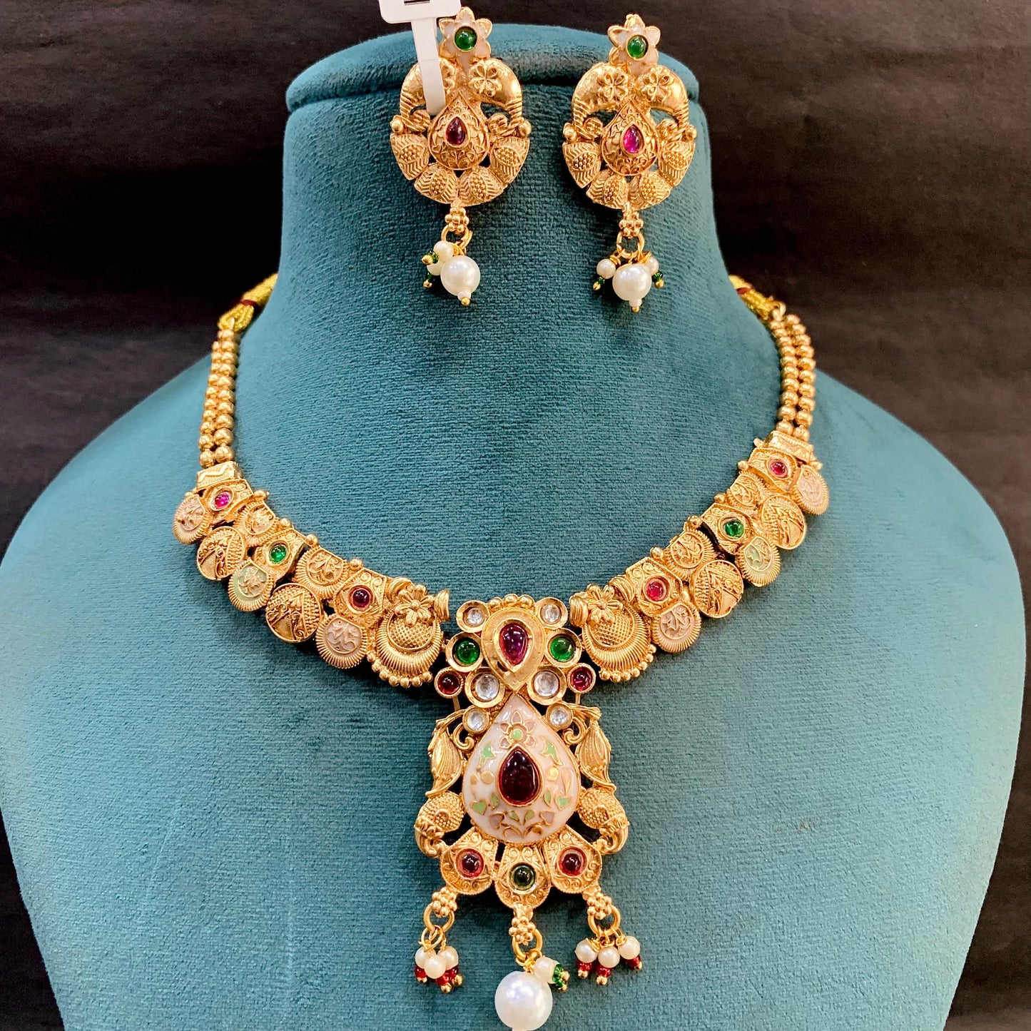 Antique Necklace Set 38483
