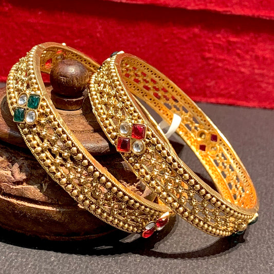 Antique Bangles 526626