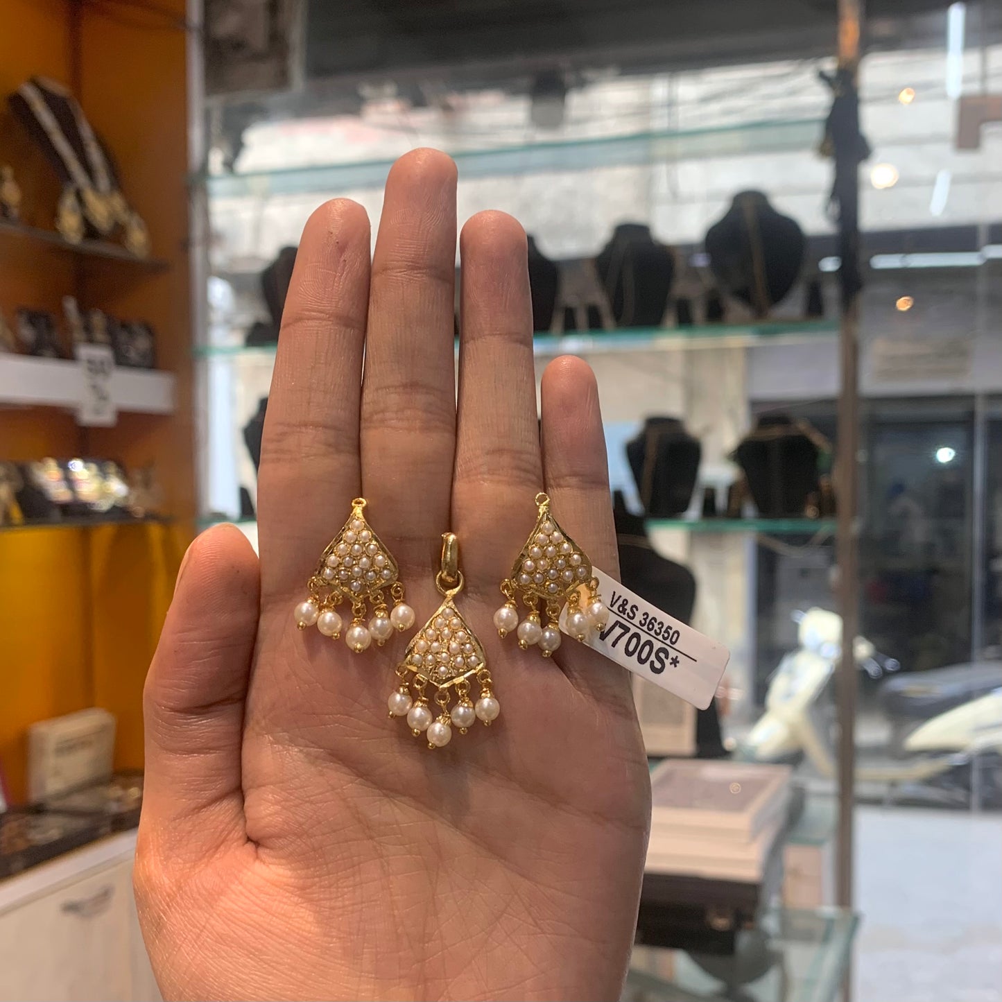 Jadau Pendant Set 366655